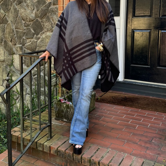 Boho Soft Poncho Oversize - Picture 2 of 5